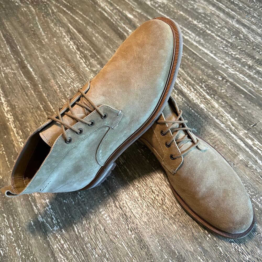 NWOB Clarks Foxwell Mid Leather Suede Boots Dark Sand Men’s Size 10M